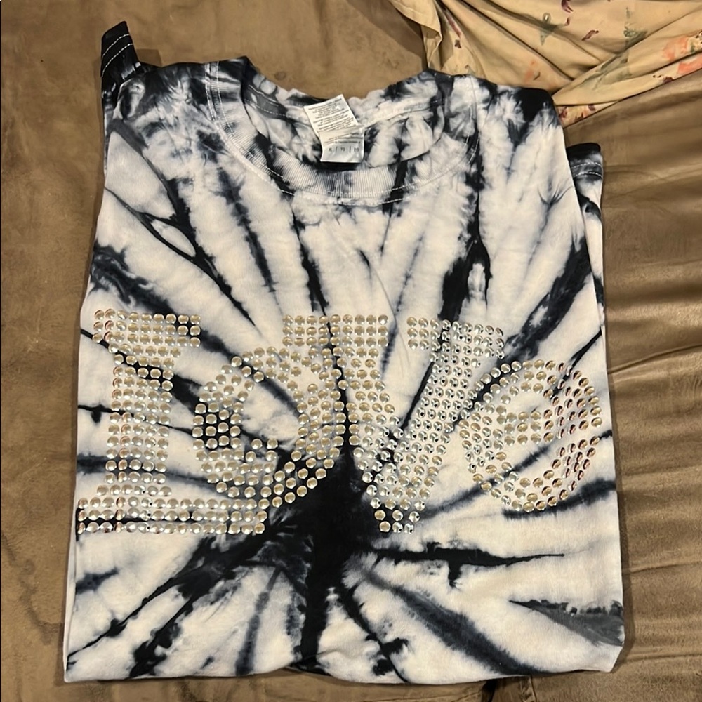 NWT Roadie Couture Tie-Dye Short Sleeve Tee with Rhinestone Love Design.